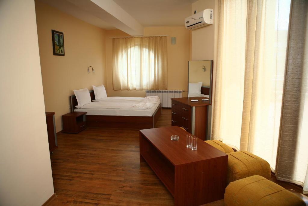 Hotel Queen Aydemir Ruang foto