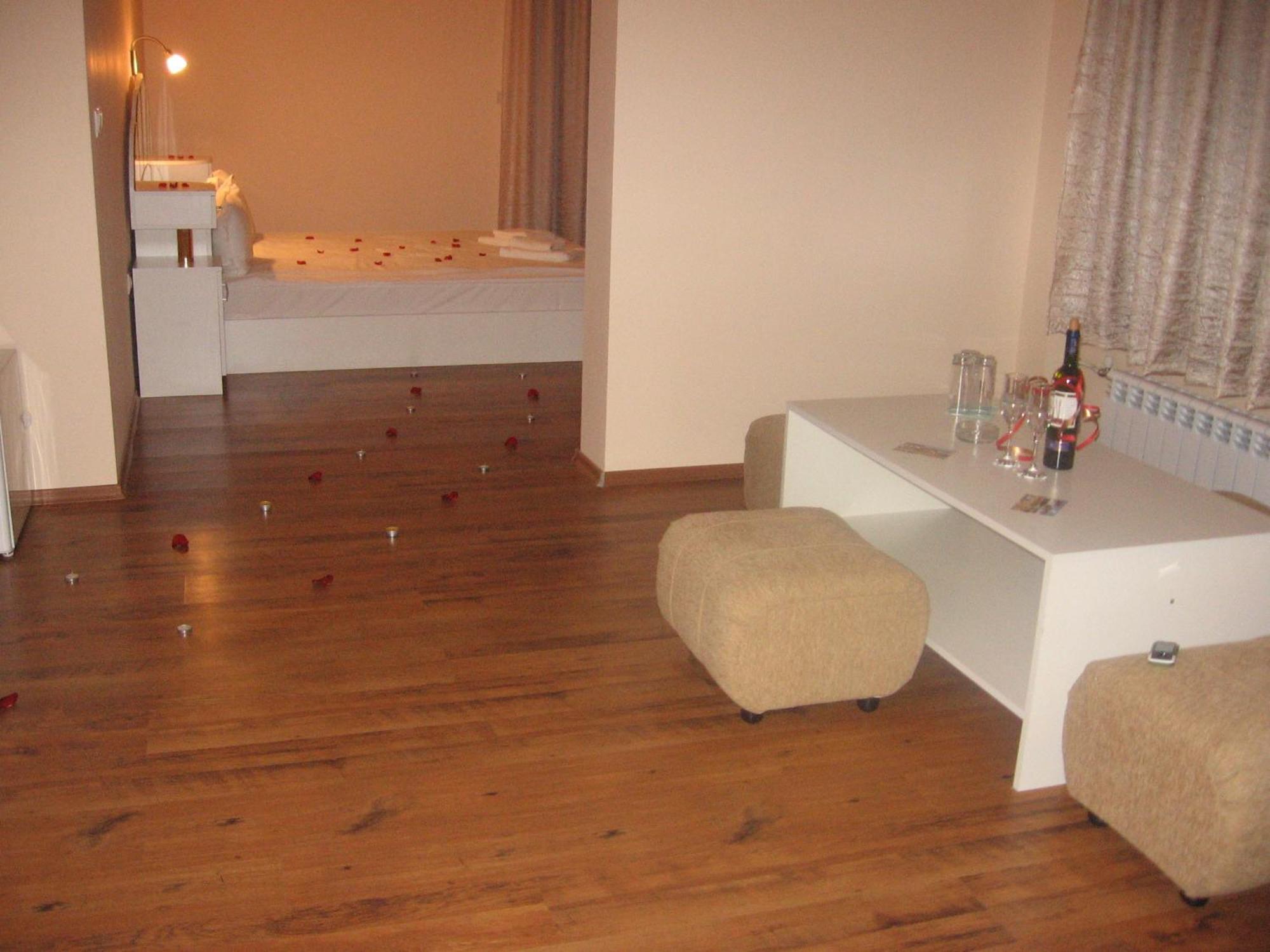 Hotel Queen Aydemir Ruang foto